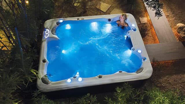 Party Tubs - The Best Quality Hot Tubs - Sparkling Spas